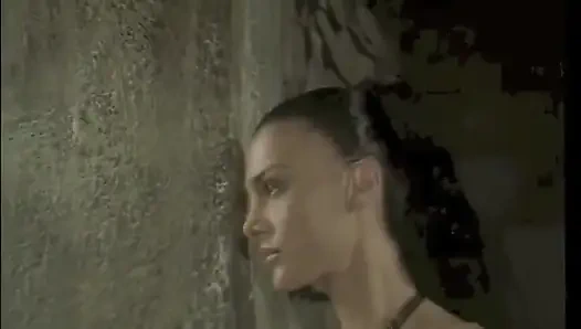 Hizmetçi General Tarafından Dövülüyor