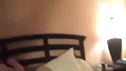 Aldatılan 1 olgun eş istiyor ona kedi doldurmak ile benim boşalmak