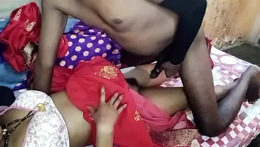 Marathi mangalsutra giyen baldız kayınbiraderi tarafından sert sikiliyor