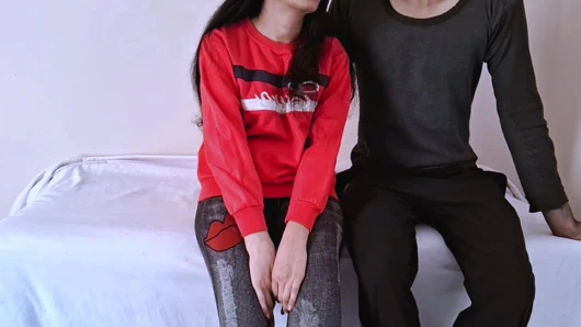 Üvey kız kardeş de ücretsiz Hintçe seksini öldürdü