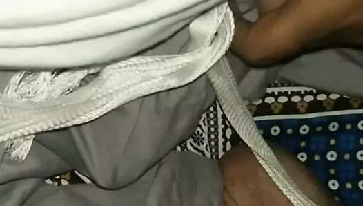 Sali ile seks Hintli seks desi yatak odasında seks