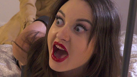 Kedicik kız sıçtı! - römork