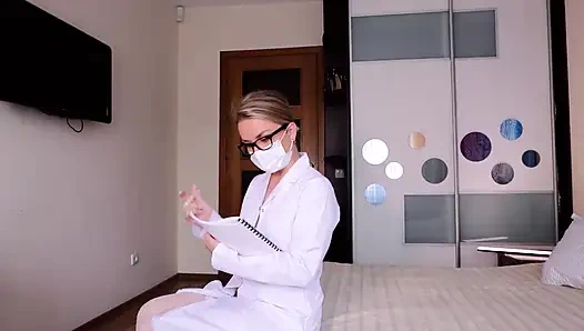 Hemşire Andre hastalara sabah turları sırasında mastürbasyon yapmayı öğretiyor // andre love