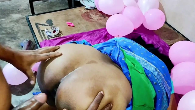 Kızılderili ev hanımı doğum gününde