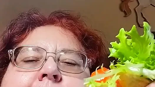 Büyük bir yemek yedim ev yapımı taco akşam yemeği