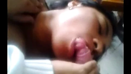 Büyük memeli amatör Asyalı orta yaşlı seksi kadın