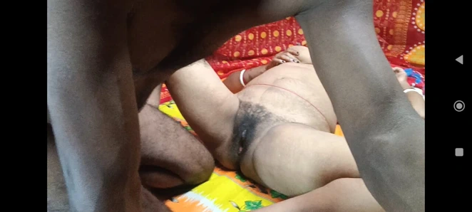 Amcığımdaki yanma hissini hafifletmek için yurtdışında debar chudai'mi siktim nomita