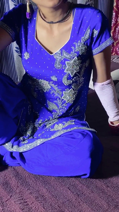 Hintli köylü ateşli kız