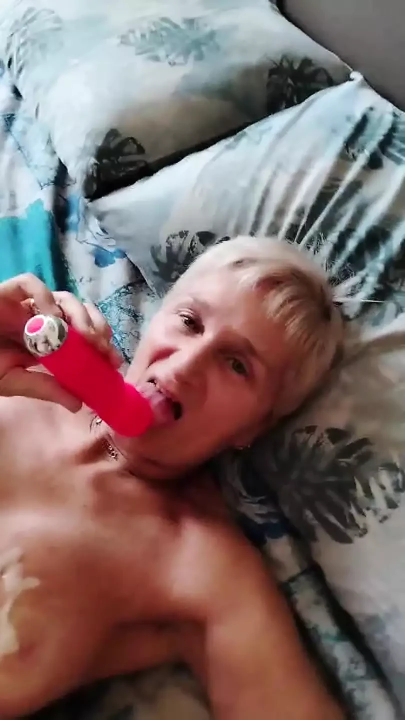 Lory masturbates with a vibrator