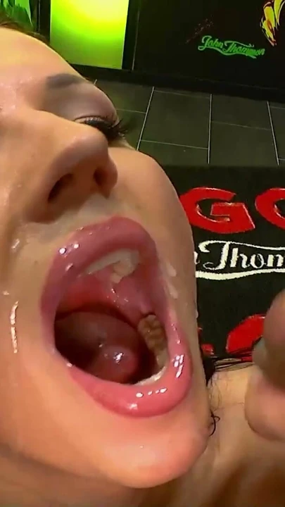 GGG John Thompson - Döl Seli Gangbang Orgy | Bölüm 1