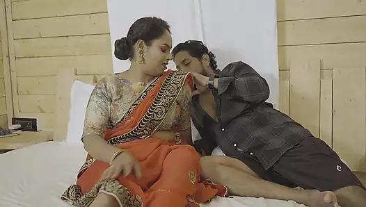 PADOSHI YENGE ILE SERT BIR SEKS