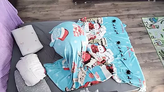 Uale massage of a hot couple with oil on the body. Foreplay in the bedroom with an amateur couple.