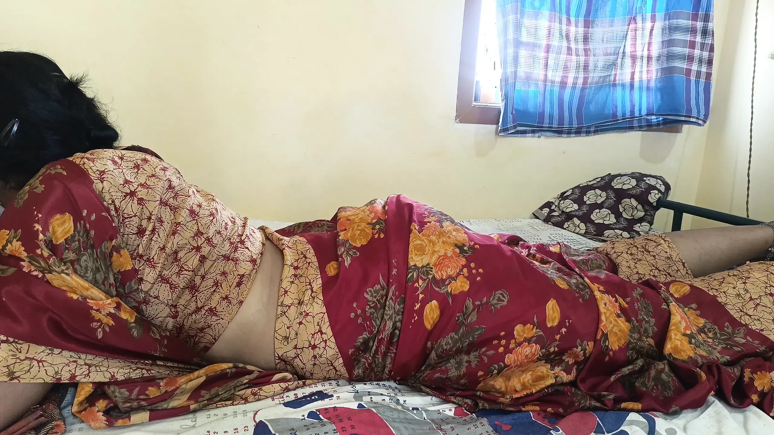 Red color saree cheating Housewife 2