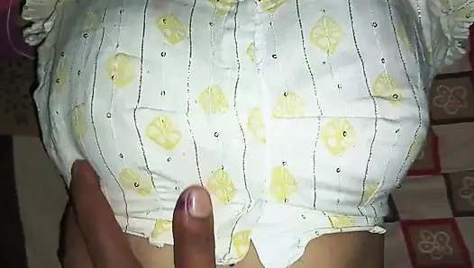 Kayınbiraderimle sikiştim, geceleri sikişerek büyük amcığımdan suyu çıkardım