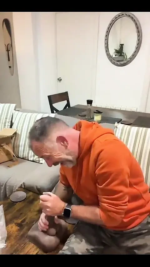 Burada daha fazla kutu açılımını istiyor