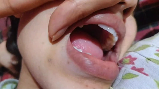 Yeni evli hızlı gece seksi evli kadın tam seks videosu Hintçe ses