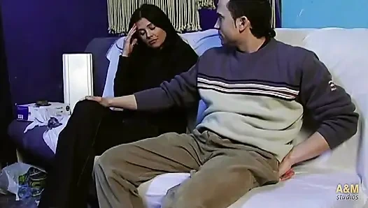 Erkek arkadaşı kötü yaşayan bir adam, onu terk ediyor ve ben oradaydım!!