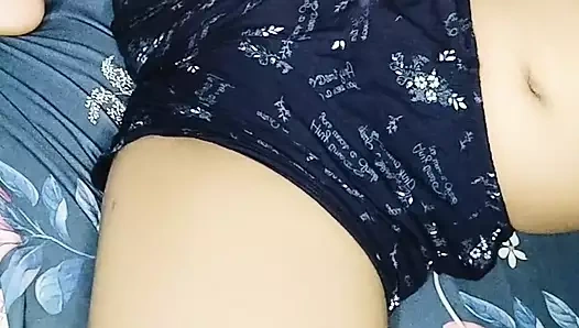 Hintli kız seks videosunda ustalık yapıyor