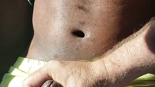 Cark Jerk!! Heteroseksüel büyük zenci yabancıların arabasına biniyor ve bakalım ne olacak!!
