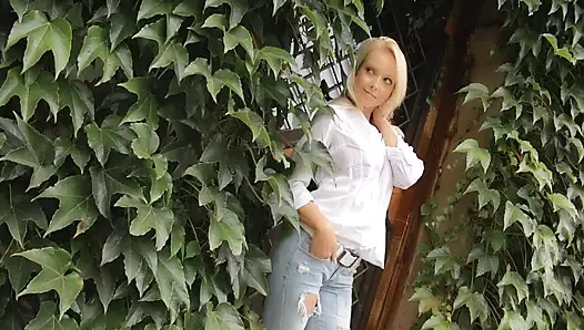 Jana Cova'nın ıslak orgazma ihtiyacı var