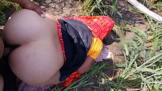 Birkaç gün sonra, baldızımı açık alanda, domaltarak siktim ve götüm yüksek sesle sikildi.