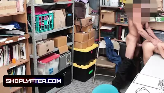 Seksi esmer hırsız taylor olabilir kameraya yakalandı