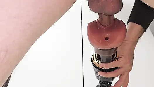Amcığını böyle sikmek istiyorum. Yüksek sesle erkek orgazmı inliyor