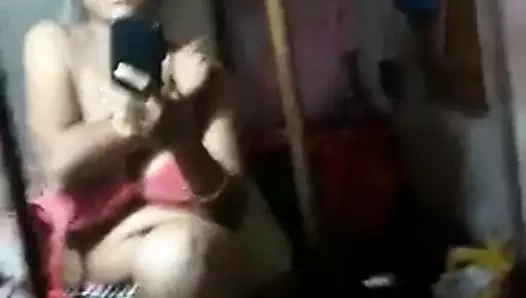 Desi güzel yenge gösteren nasıl zevk almak