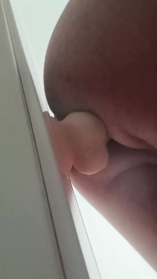 Büyük dildo, büyük oyun.