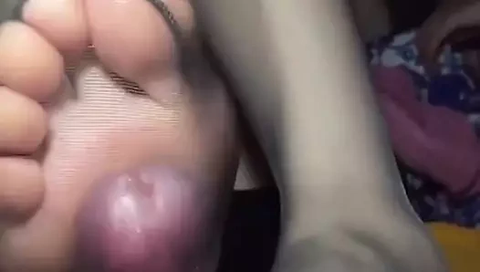 Quickie amatör footjob içinde külotlu çorap happyendink cumblast