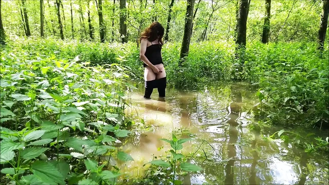 Выход после наводнений. Меня чуть не застукали. Я был так взволнован, что я должен был закончить камшотом.