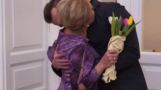 eski nine alır sıcak ziyaret itibaren genç çocuk