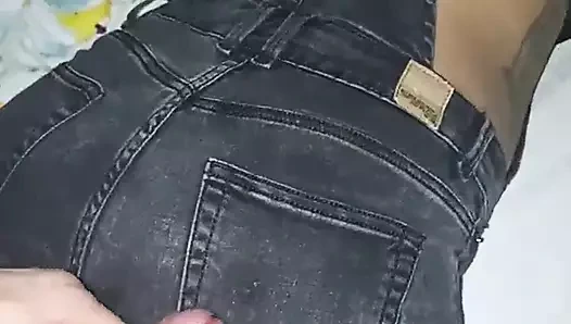 New York, Amerika Birleşik Devletleri'nden büyük sarkık memeli 18 yaşındaki esmer, üvey kardeşinin büyük aletini sikiyor