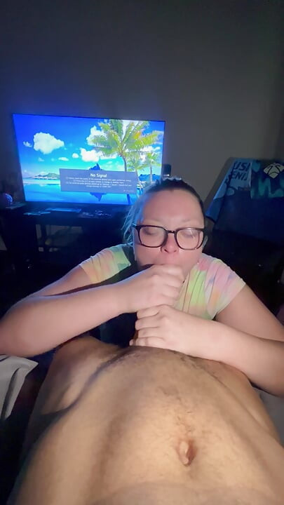 Snow bunny blowjob
