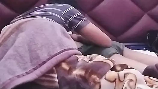 Ateşli çift sari içinde ateşli sikiş, sari çıkarma ve ateşli sikiş, göbek yalama, oral seks, amcık yalama ve sari içinde ateşli sikiş, bölüm-1