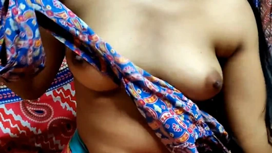 Hintli köylü genç kız sıkı amcık xxx videosu, Hintli genç kız sıkı amcık yerel seks videoları