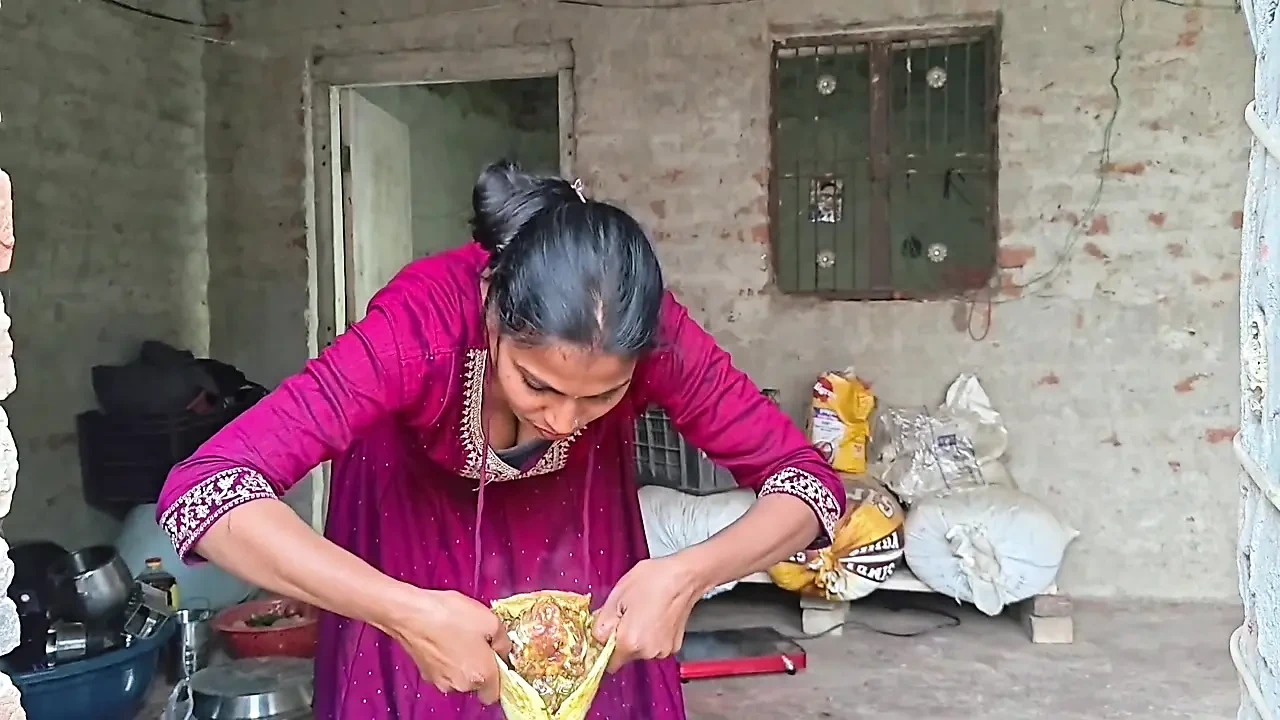 18 Year Old Girl Nude In Bathroom & Fingering Creampie Pusssy