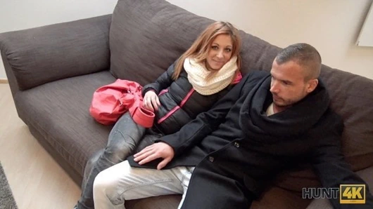 Hunt4k. harika göğüslü büyüleyici kızıl saçlı