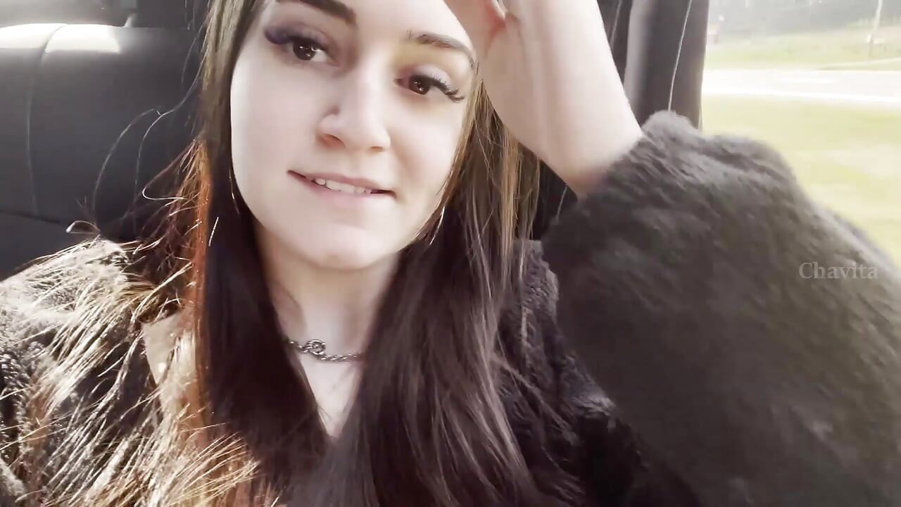 Blowjob in the bus (She got turned on and gave me a blowjob on the bus)