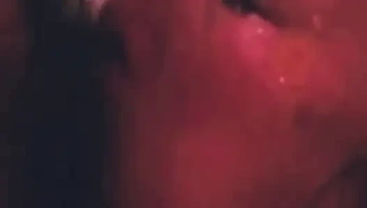 Gizli sekreter özrünü gırtlağına kadar alıyor