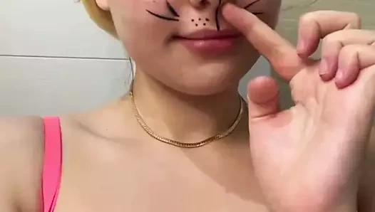 Şaşırtıcı amatör çalış ile pembe kedi