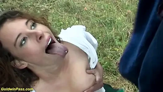 Sert Alman gırtlağına kadar anal seks
