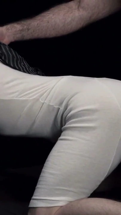 Mormon baba Creampies gözleri bağlı genç takipçi | Klip 2