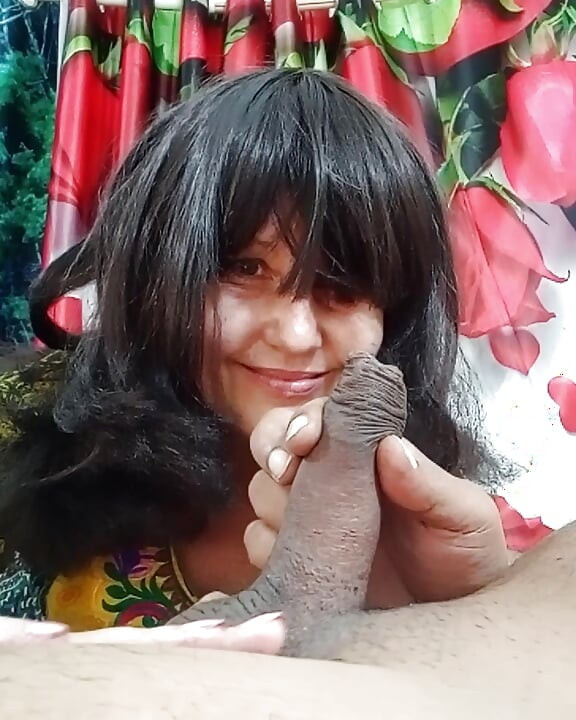 Sürtük orta yaşlı seksi kadın güzel büyük zenci yarağı ile porno oyuncu seçmeleri