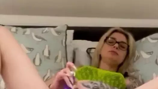 Üç oyuncak iki orgazm