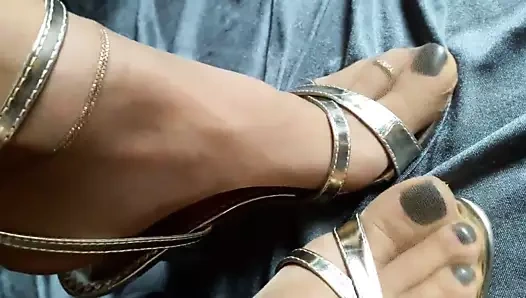 ayak naylon çorap ayakkabı oyunu