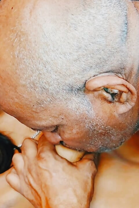 Jamal went to her house and fucked Sanjana and put water in her pussy and licked her pussy