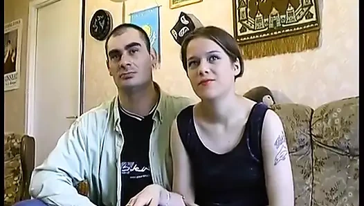 Jessica oyuncu seçmeleri sırasında biseksüel benedict'i domine ediyor