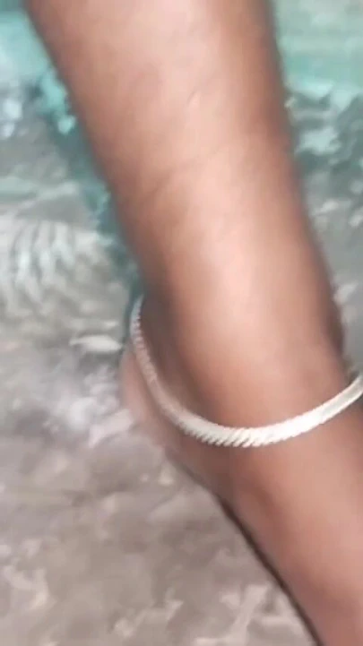 "Desi seksi baldız" dan muhteşem an