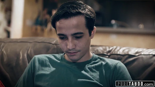 Saf tabu kıskanç oğul üvey babaya inat adım adım anne baştan çıkarır